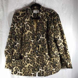 Fully lined leopard print blazer